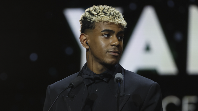 Lamine Yamal se convirtió en el jugador más joven en subir al podio por el Balón de Oro