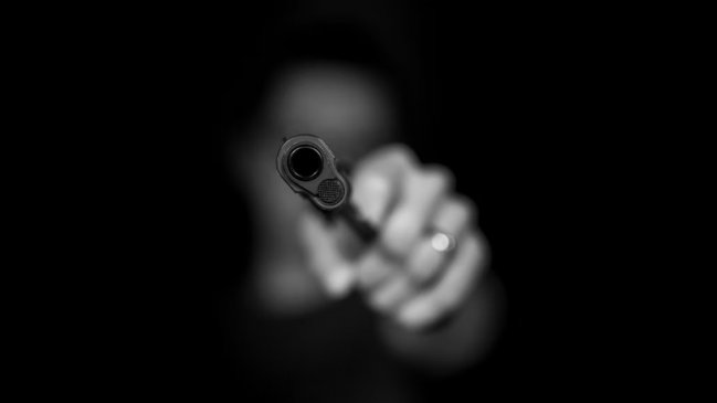 Ejecutivo fue asaltado y retenido por 30 minutos en el sector norte de Santiago