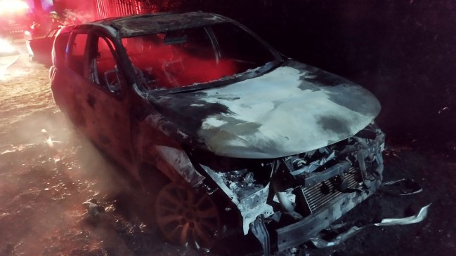 Sujetos quemaron dos vehículos y una bodega maderera cerca de Ercilla