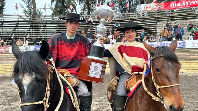 Vicente Rojas y Bernardo Salas ganaron el Campeonato Nacional Escolar de Rodeo 2025