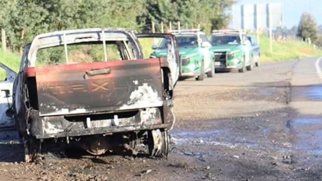 Ataque incendiario deja camioneta calcinada en la ruta entre Collipulli y Angol