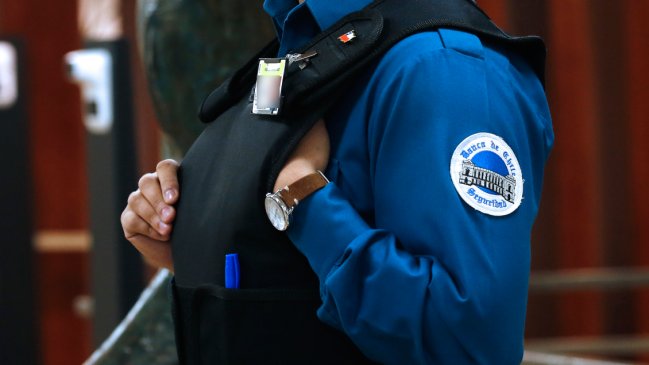 Cerrillos: Guardias de banco frustraron asalto a clientes con disparo al aire