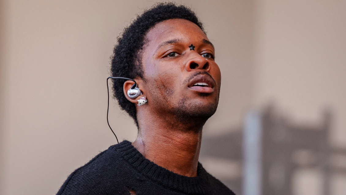 D4vd, rapero vinculado a asesinato, queda fuera de Lollapalooza Chile