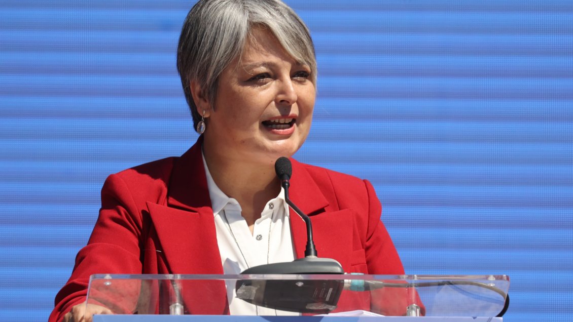 Jeannette Jara y la transformación del liderazgo político en Chile: Entre la empatía y el desafío a lo tradicional