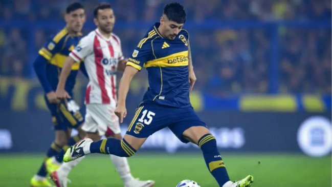 Williams Alarcón fue parte de la goleada que dejó a Boca como líder