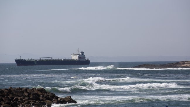Flota pesquera china genera preocupación en las costas de Arica e Iquique