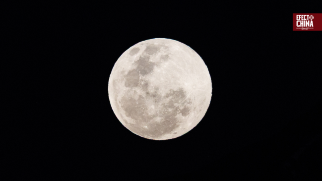 Científicos chinos descubren que la cara oculta de la Luna es más fría que el lado visible
