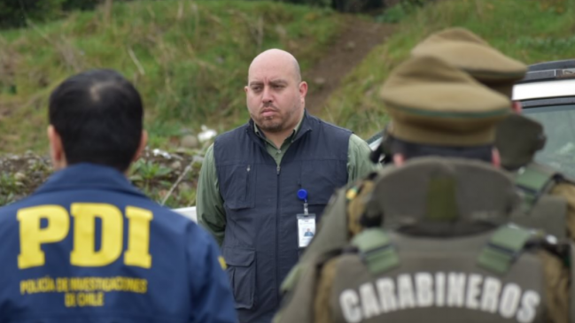 Familia de exdirector del Registro Civil cuya casa fue atacada en Ercilla repudió dichos del seremi de Seguridad