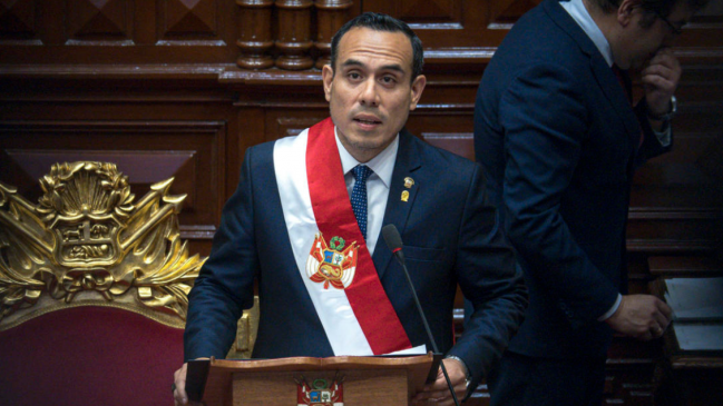 Descarnadas burlas al presidente de Perú por supuesta afición pornográfica