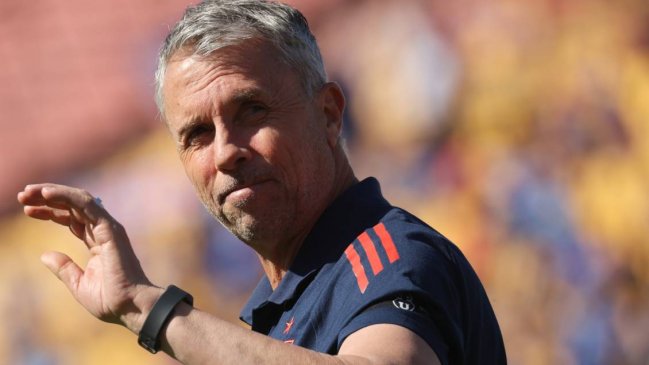 Alvarez abordó supuesto interés de Perú y afirmó que pelearán el título 