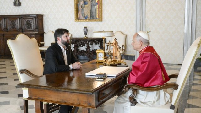 Presidente Boric se reúne con el Papa León XIV en el Vaticano
