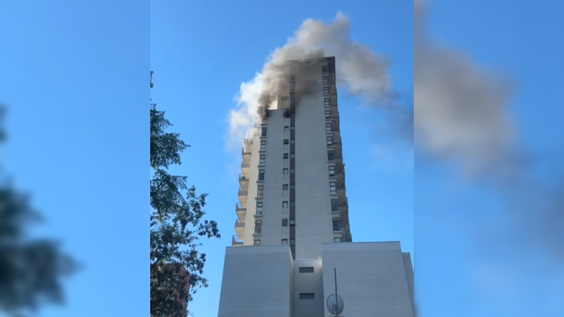 [Video] Incendio en el piso 18 de un edificio en Santiago Centro fue ...