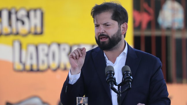 Boric lamenta muerte de piloto de la FACh: 