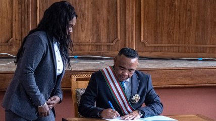   Líder golpista de Madagascar juró como presidente y prometió una 