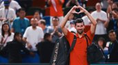 Novak Djokovic clasificó a las Finales ATP e igualó récord de Roger Federer