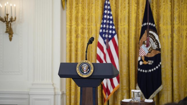 Empiezan a demoler parte de la Casa Blanca para construir el salón de baile de Trump