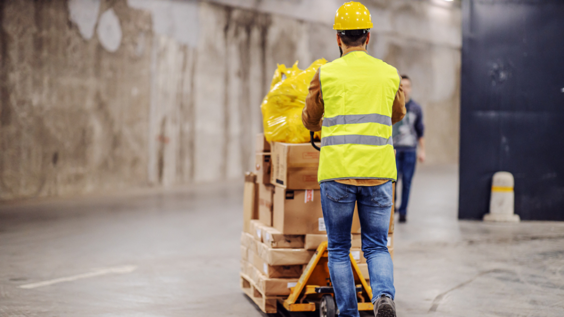 Ofertas laborales por Black Friday ofrecen sueldos de hasta $870 mil