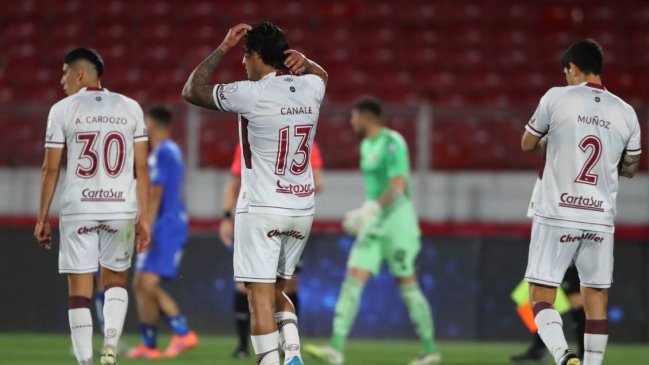 Presidente de Lanús se descargó por ataques a la delegación: No había un policía