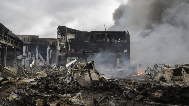 Zelenski condenó ataque ruso en Kiev y acusó que Moscú ha lanzado 770 misiles este año