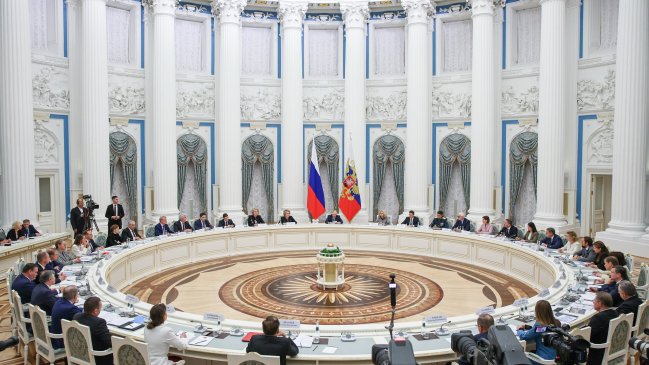 Moscú advierte represalias a la UE si usa activos congelados para ayudar a Ucrania