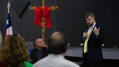 Kaiser se reunió con congregaciones evangélicas: "Un Estado laico no debe ser anticristiano"