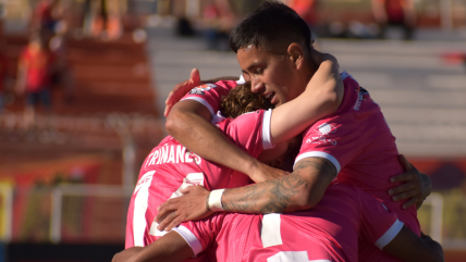   Cobresal batió en los minutos finales a Unión Española en El Salvador 