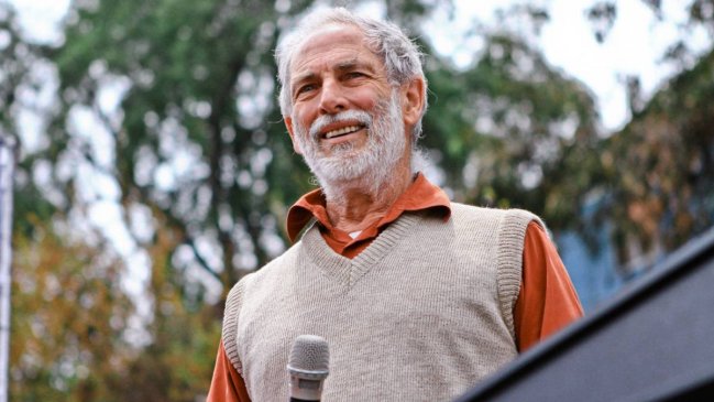 Boric abandonó actividad para visitar a Héctor Noguera: actor estaría grave