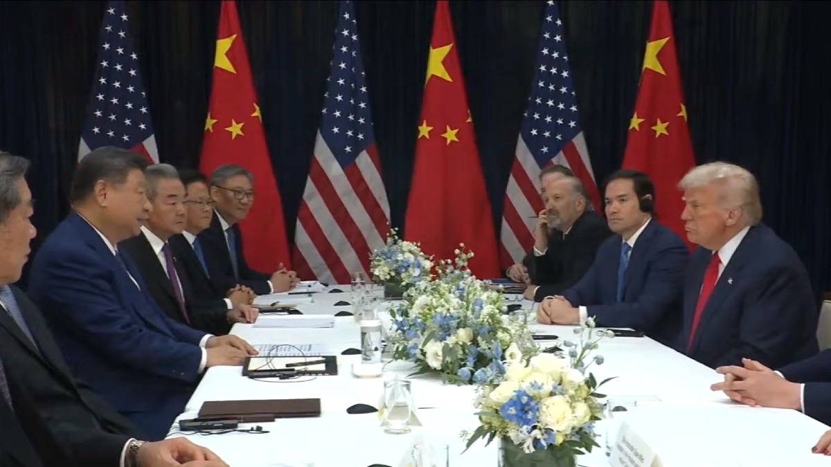 Presidentes de EE.UU. y China se reúnen para abordar guerra comercial