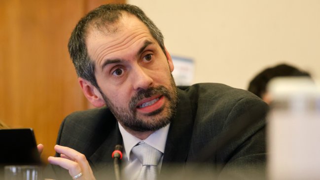 Presupuesto: Gobierno hará ajustes en Vivienda, Junaeb y en Programa Adulto Mayor