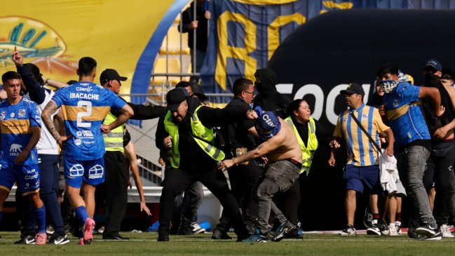 Everton fue severamente castigado por la invasión de hinchas en Sausalito