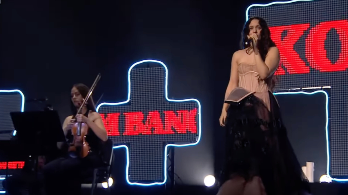 Rosalía deslumbró con presentación en vivo de su disco 
