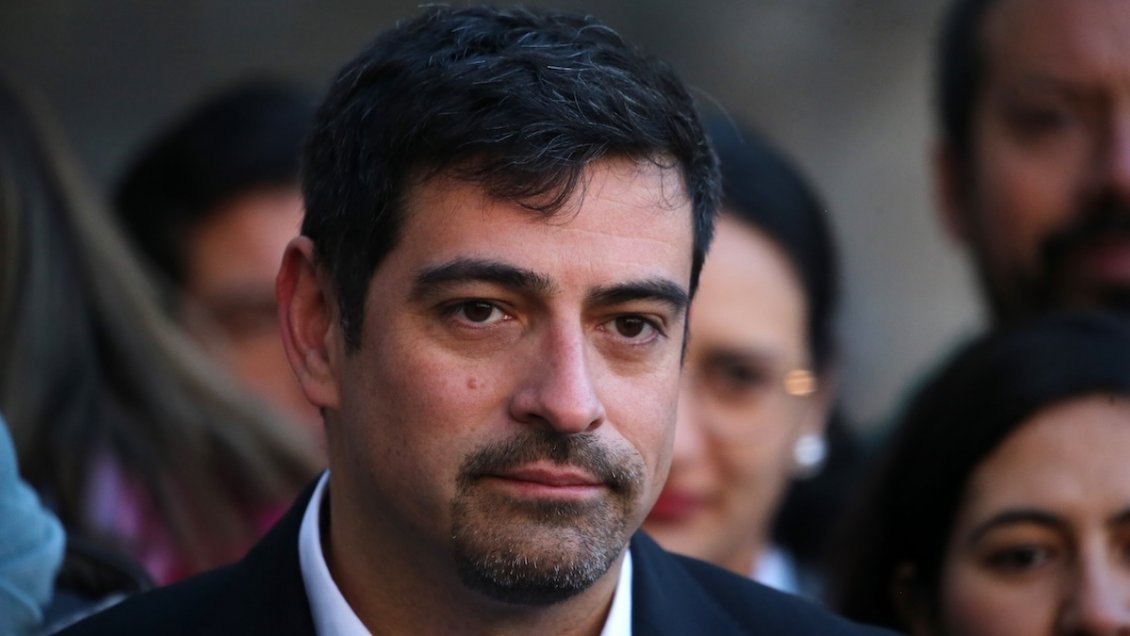 Cerro Navia: Alcalde denuncia 