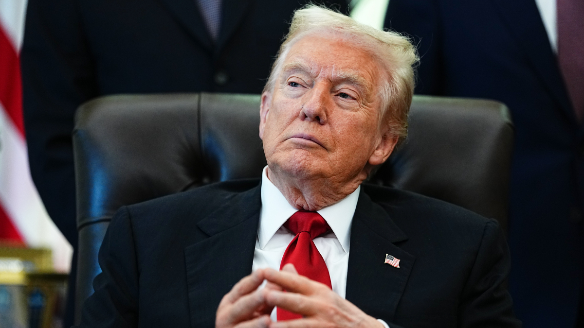 El Supremo de EE.UU. suspende la asistencia alimentaria y sella la crisis social durante el cierre gubernamental: una tragedia en tres actos