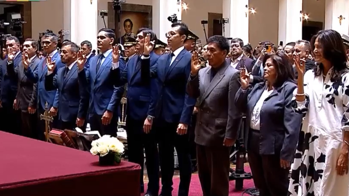 Rodrigo Paz asume la presidencia de Bolivia: un gabinete técnico para enfrentar una crisis profunda