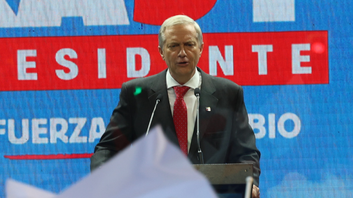 Kast cierra campaña con blindaje y fervor familiar: ¿seguridad o espectáculo? : La tercera es la vencida, pero el miedo sigue siendo protagonista