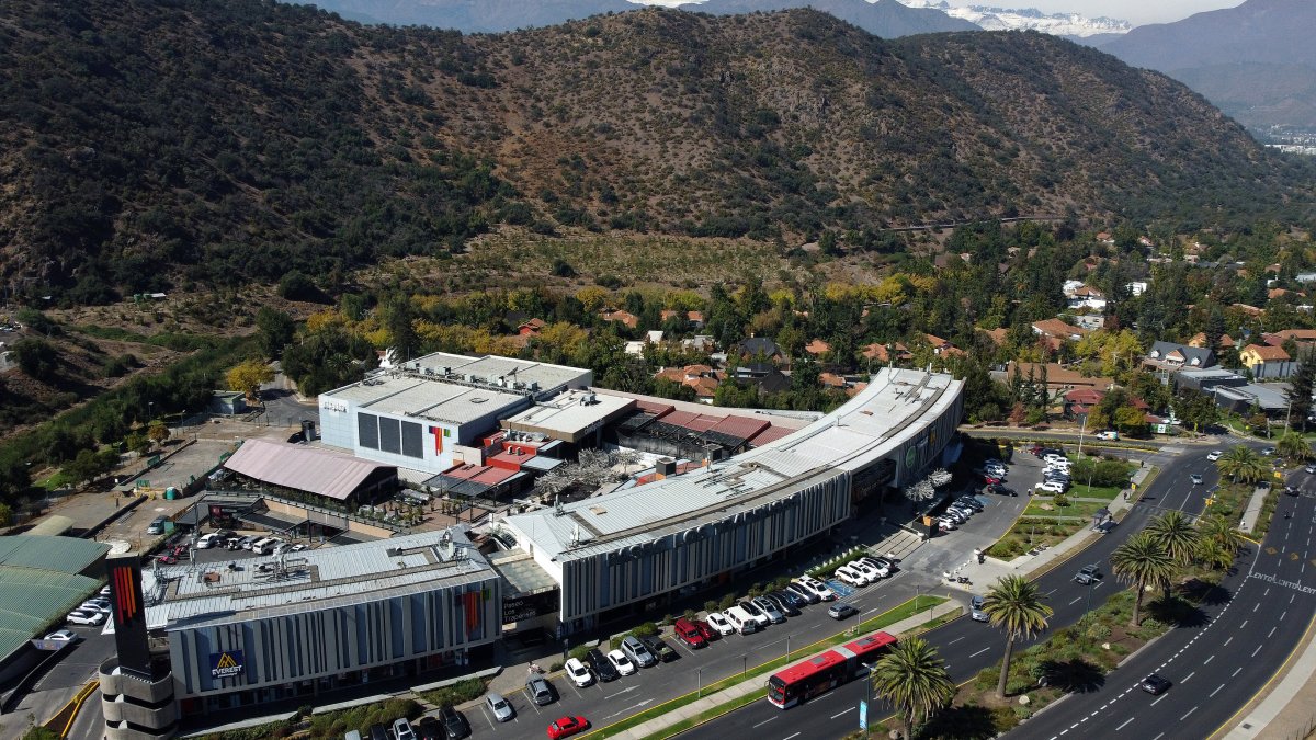 Trabajo ilegal en elecciones: más de 100 personas obligadas a laborar pese a feriado irrenunciable