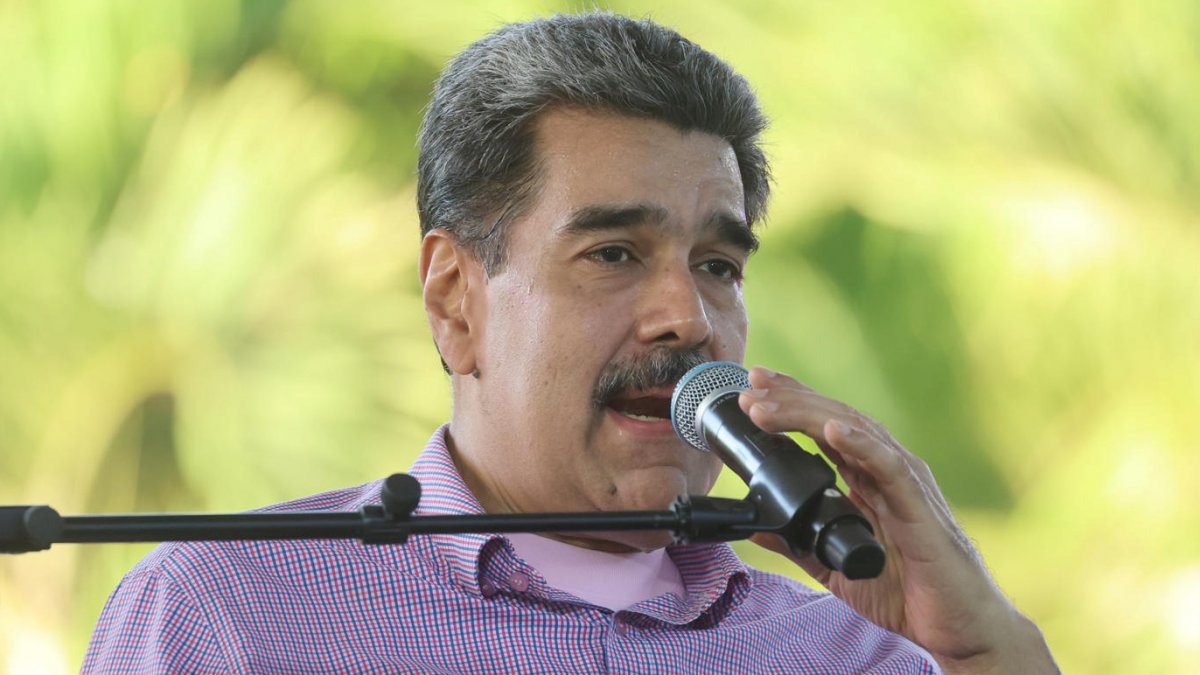 Casa Blanca rechaza oferta de Maduro para dimitir en dos años