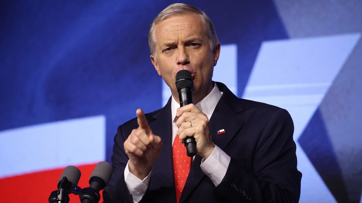 Kast parte con ventaja en segunda vuelta pero enfrenta el desafío de ampliar su base: un escenario político en tensión