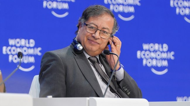 Petro responde a críticas por visitar un burdel en Lisboa: 