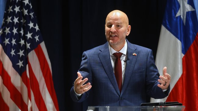 Embajador de EE.UU. en Chile afirma que a Trump le es indiferente qué diga Boric