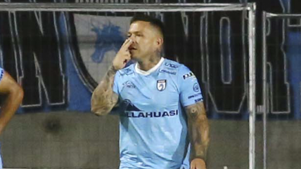   Alvaro Ramos valoró el triunfo de Deportes Iquique en la recta final: Todavía estamos con vida 