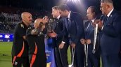 [VIDEO] Sampaoli se quitó la medalla de subcampeón de la Copa Sudamericana