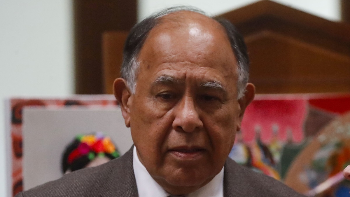 Diputados PS impulsan acusación contra juez Simpertigue por crisis institucional