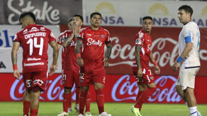   Ñublense cayó con Huachipato y sumó su octavo partido consecutivo sin ganar en la Liga de Primera 