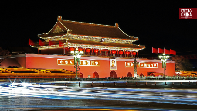 Universidad de Chile lanza "En China", el nuevo libro del fotógrafo Miguel Sayago