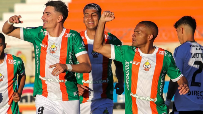 Cobresal castigó a un Colo Colo que pende de un hilo en la lucha por la Sudamericana