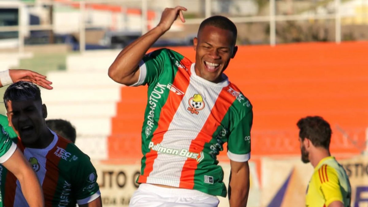 [VIDEO] César Munder deslumbró y golpeó a Colo Colo con espectacular ...