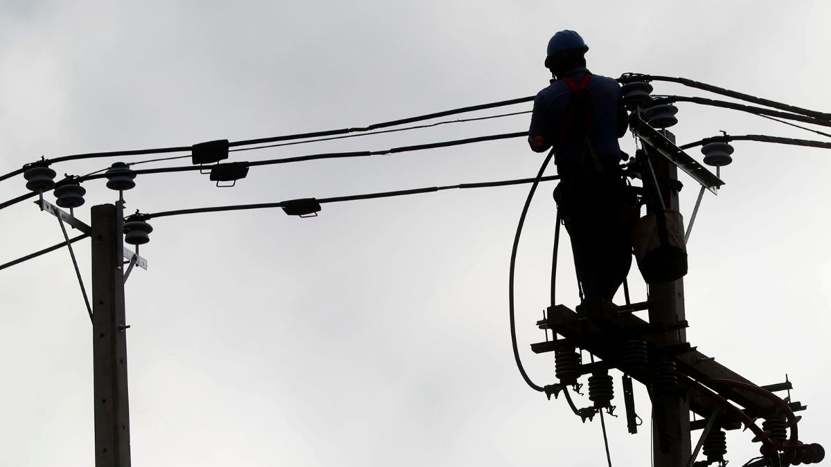 Choques eléctricos contra postes