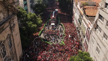   Flamengo festejó el título de la Libertadores ante miles de hinchas en las calles de Río de Janeiro 