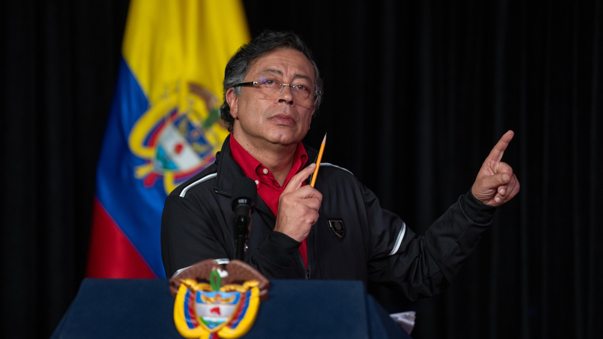 Colombia y Estados Unidos en choque por el espacio aéreo venezolano: ¿restablecer el diálogo o escalar el conflicto?